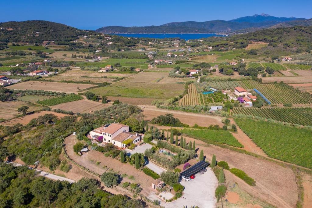 Casale Le Pitte Villa Porto Azzurro Luaran gambar